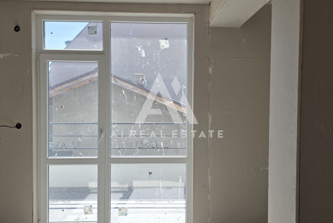 3-стаен Широк център! - 0