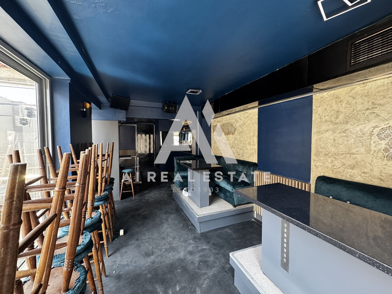 Разработено заведение на два етажа в центъра на гр. Плевен-0 Разработено заведение на два етажа в центъра на гр. Плевен - 0