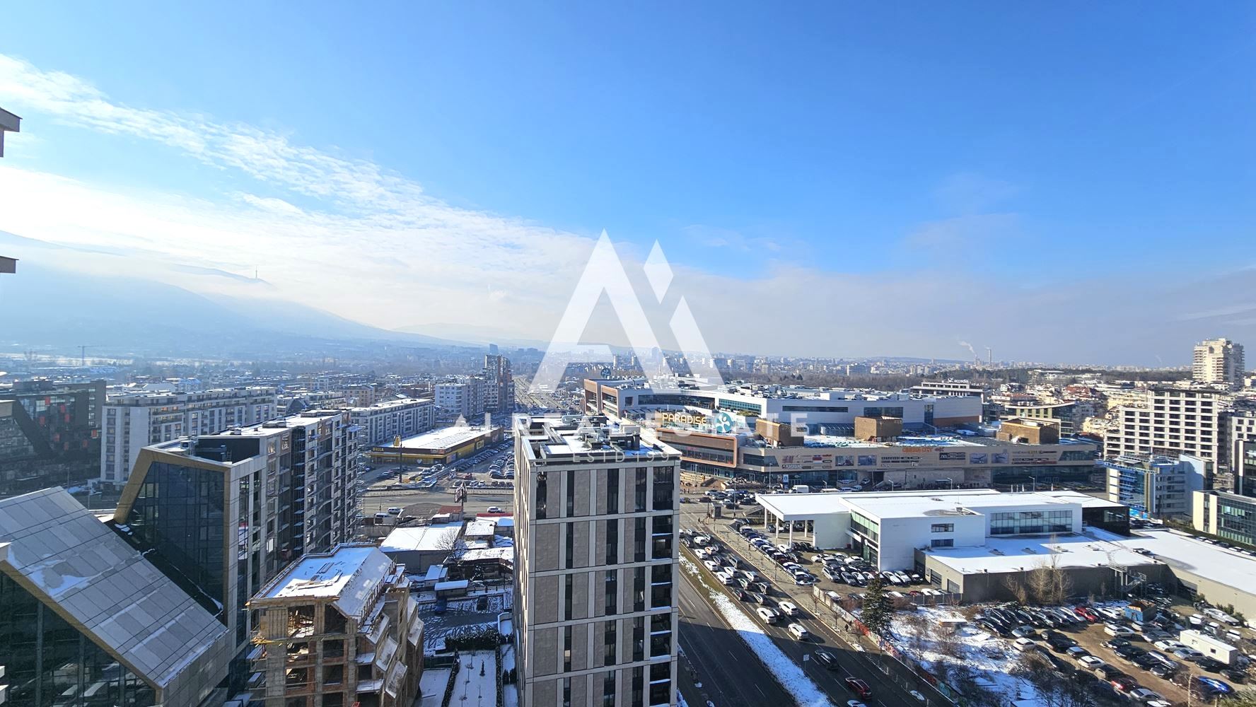 Тристаен апартамент в Smart Tower, София – петзвезден комфорт на 15-ти етаж с гледка към Витоша - 0