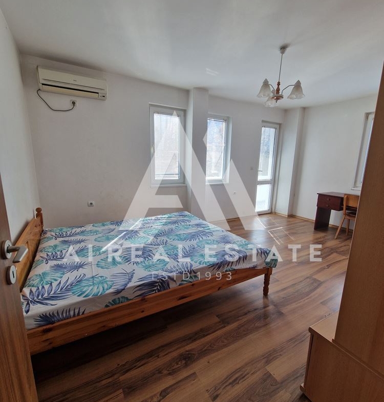 Тристаен обзаведен в ж.к. Мара денечева - 0