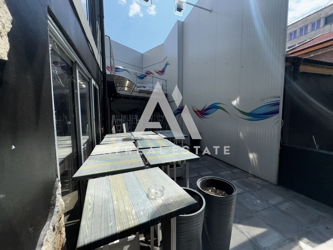 Разработено заведение на два етажа в центъра на гр. Плевен-0 Разработено заведение на два етажа в центъра на гр. Плевен - 0