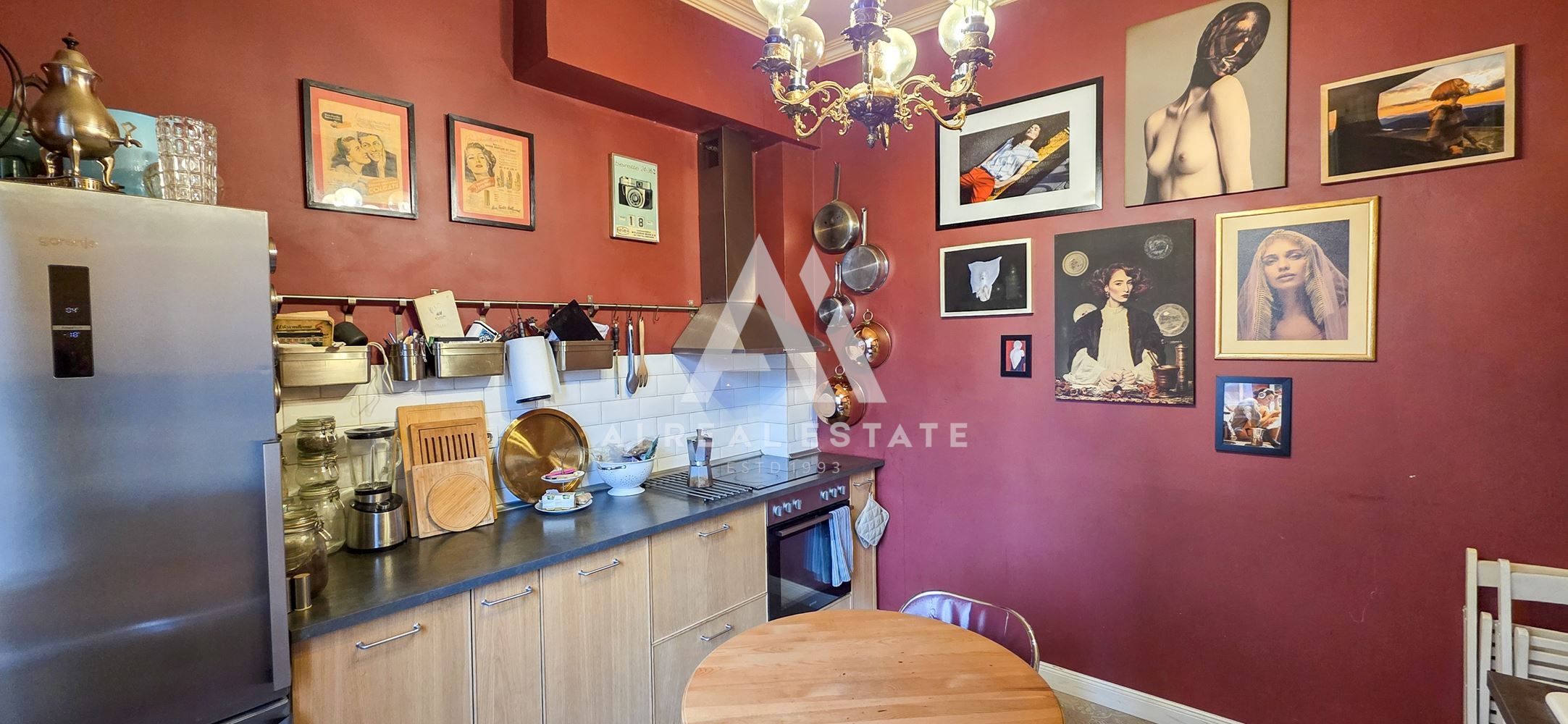 Ул.“Граф Игнатиев“, уб.“Алабин“ и ул.„Христо Белчев“ 1 – имот с три локации и страхотно усещане ! - 0