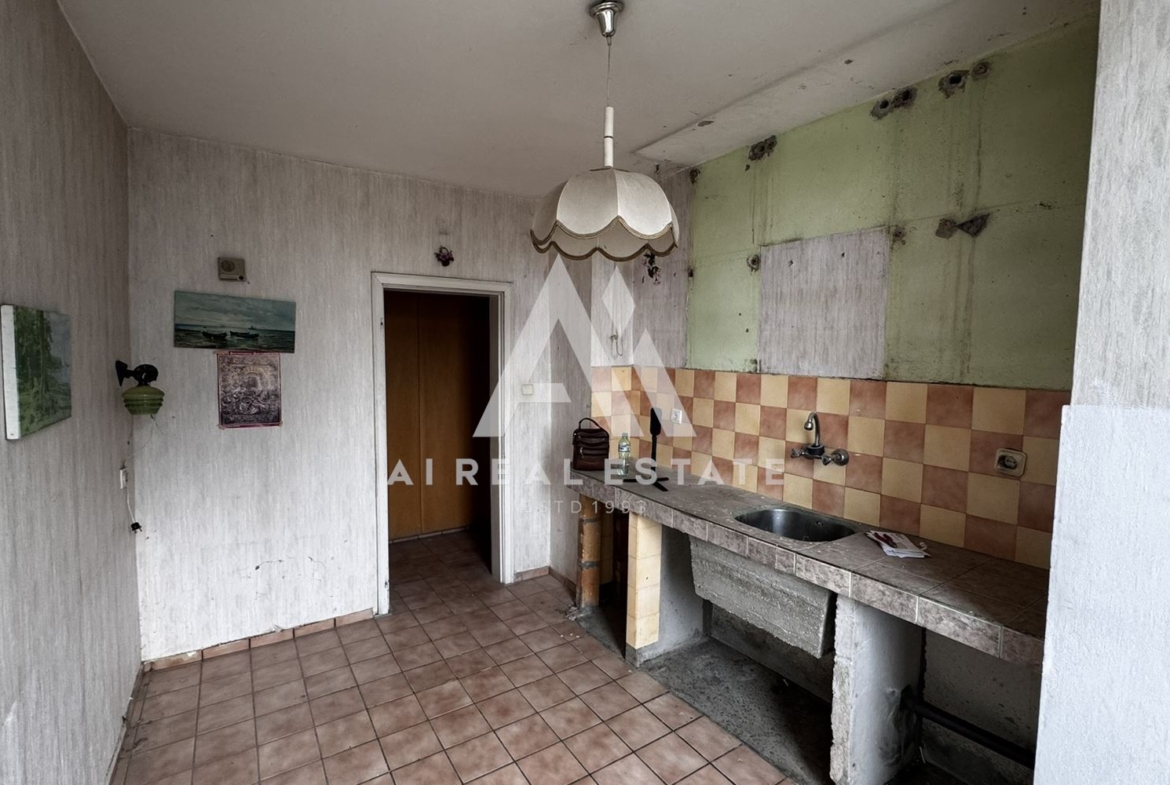 Двустаен с гараж на ул.Ал.Стамболийски №29 - 0