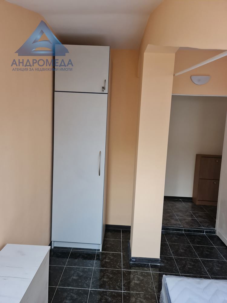 3-стаен Широк център! - 0