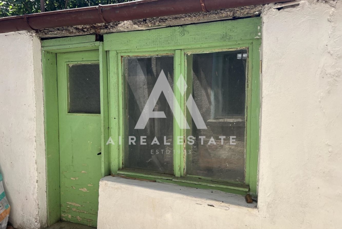 🏡 Етаж от къща на ул. Чаталджа – удобство и функционалност в централната част на Плевен - 0