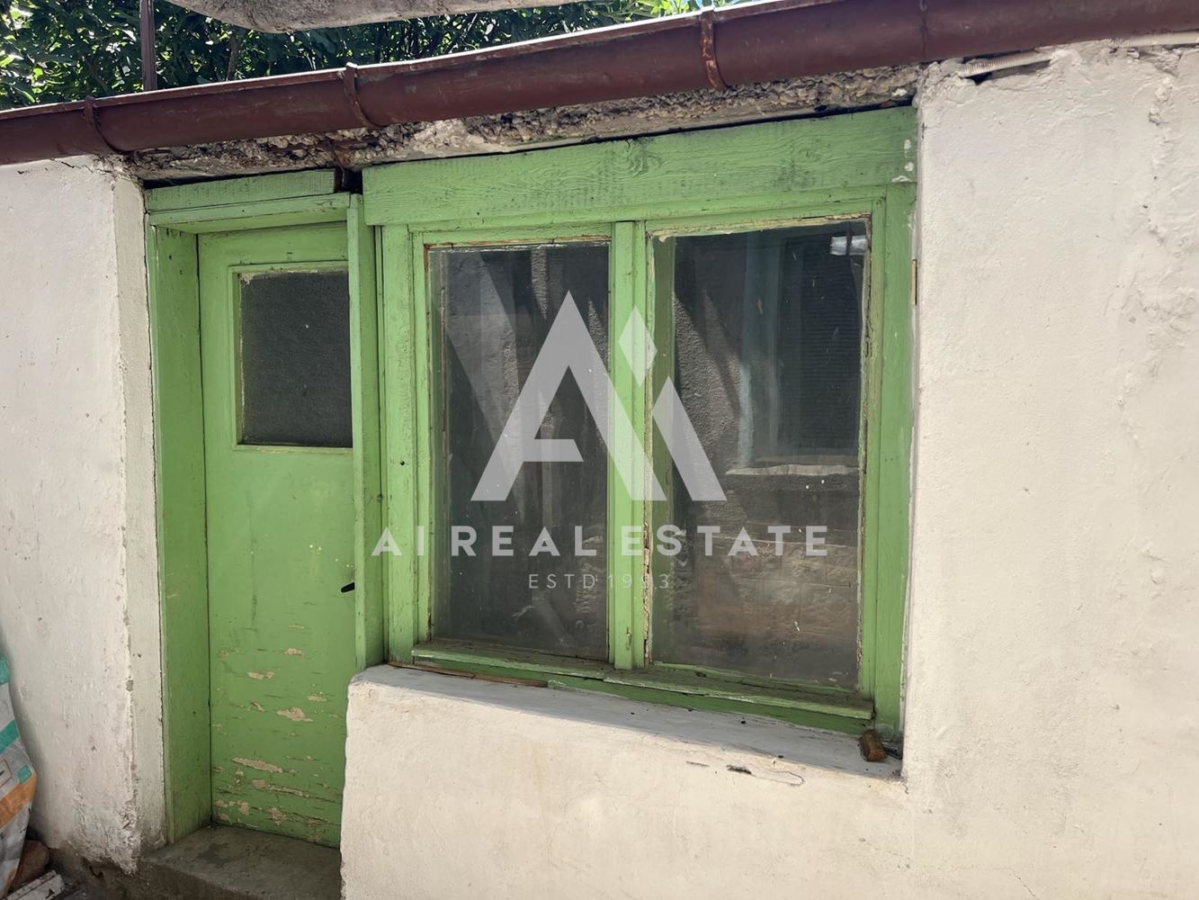 🏡 Етаж от къща на ул. Чаталджа – удобство и функционалност в централната част на Плевен - 0