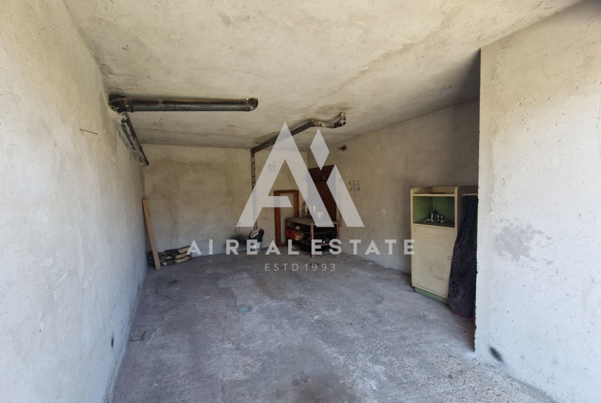 Апартамент с гараж, гр.Плевен, ж.к.Сторгозия ! - 0