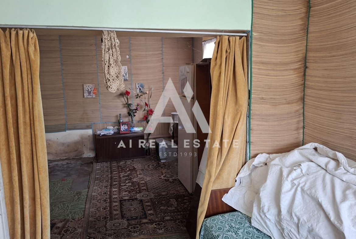 КЪЩА В БОЖУРИЦА - 0