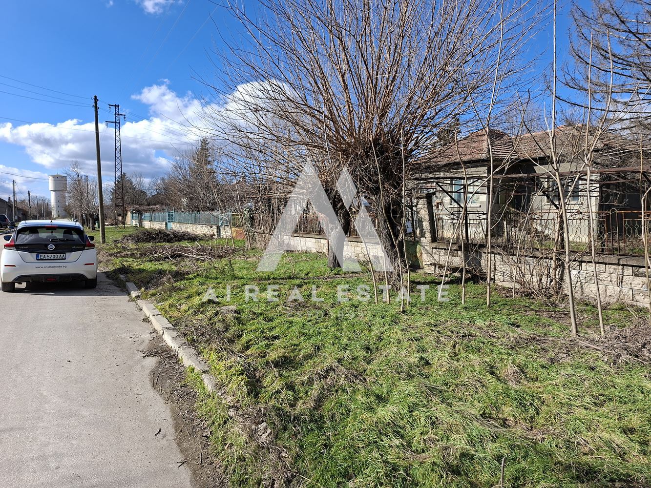 ЕДНОЕТАЖНА КЪЩА - 0