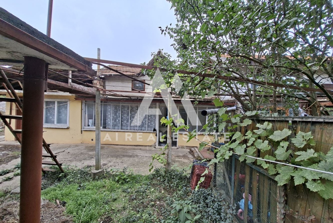 КЪЩА В С.ЯСЕН - 0