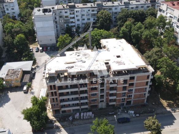 Тристаен в сграда Хармония - ж.к.Сторгозия с акт14! - 0