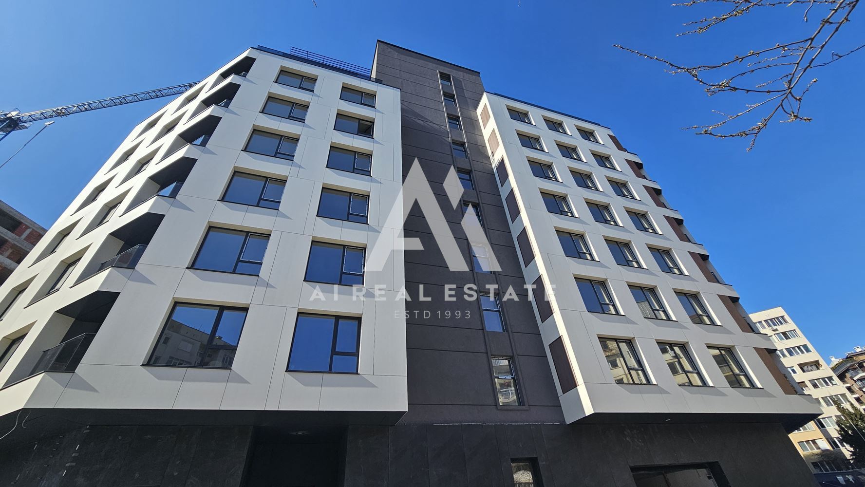 Просторен тристаен апартамент до Бизнес парк София - вх. В ап.В38 - 0