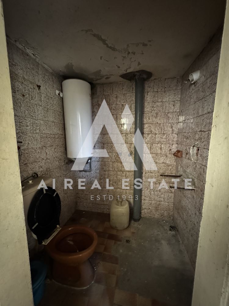 ПЪРВИ ЕТАЖ ОТ КЪЩА С ОТДЕЛЕН ВХОД-0 ПЪРВИ ЕТАЖ ОТ КЪЩА С ОТДЕЛЕН ВХОД - 0