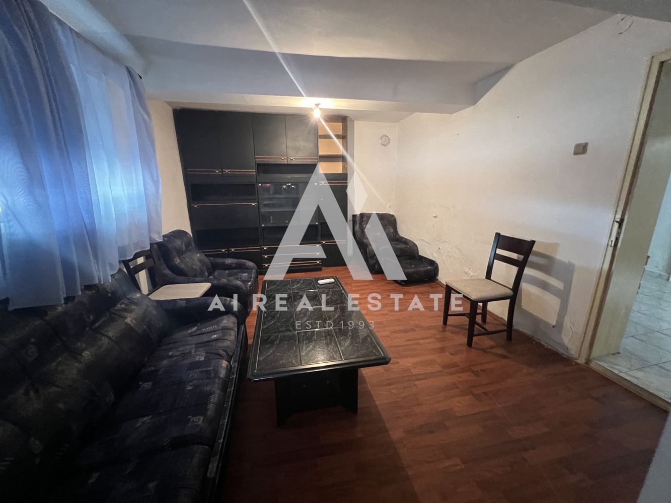 🏡 Етаж от къща на ул. Чаталджа – удобство и функционалност в централната част на Плевен - 0