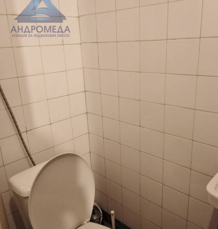 Продава тристаен апартамент - 0