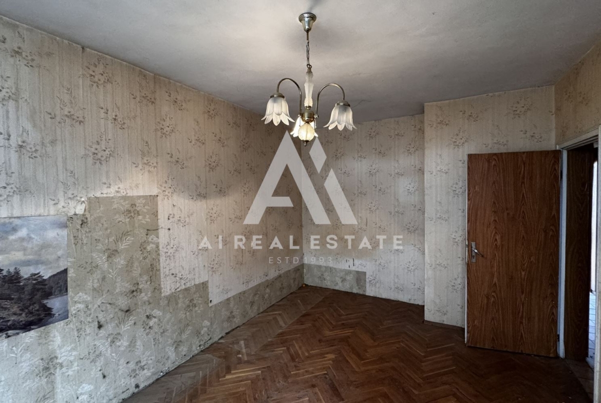 Двустаен с гараж на ул.Ал.Стамболийски №29 - 0