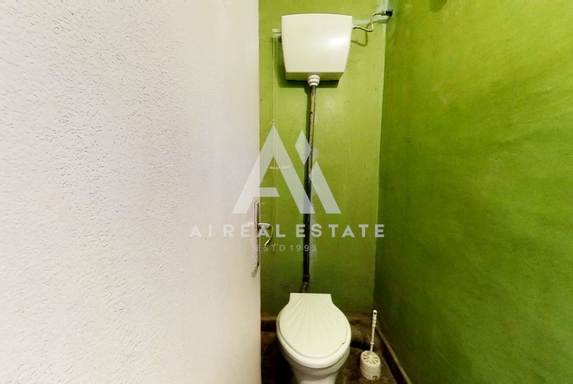 Тристаен апартамент ж.к. Сторгозия 1 - 0