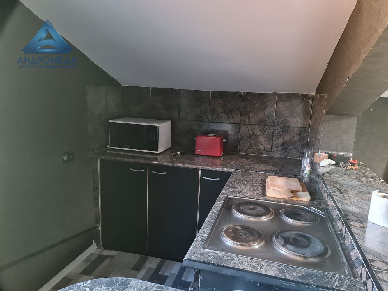 3-стаен Широк център! - 0