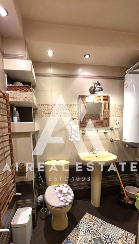 Слънчев двустаен апартамент в ж.к. Лагера – до метростанция „Красно село“ - 0