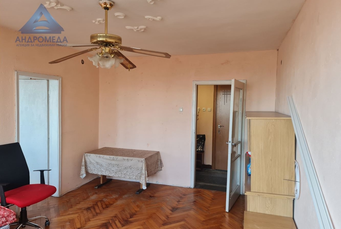 Тристаен Широк център! - 0