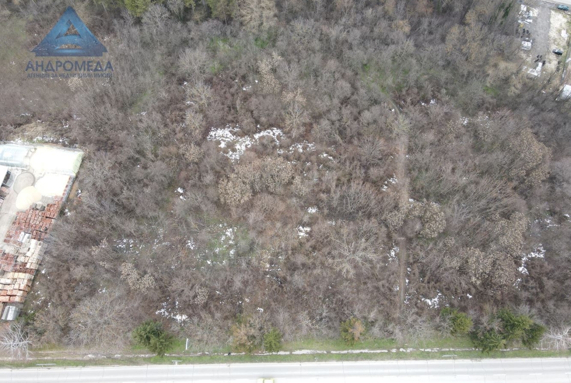 Парцел с ПУП и проект - входна артерия ! - 0