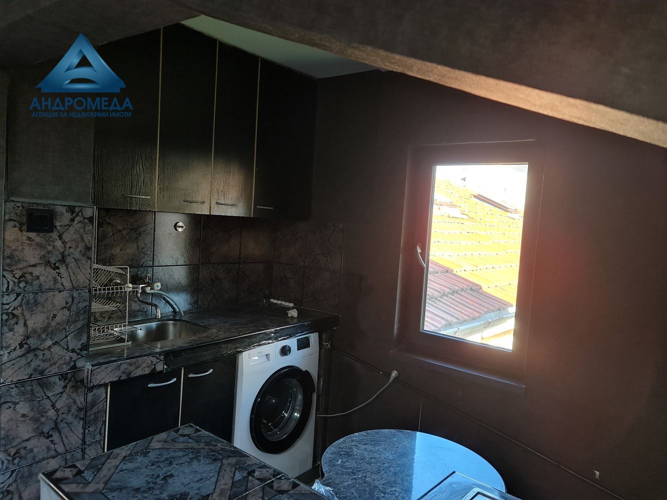 3-стаен Широк център! - 0