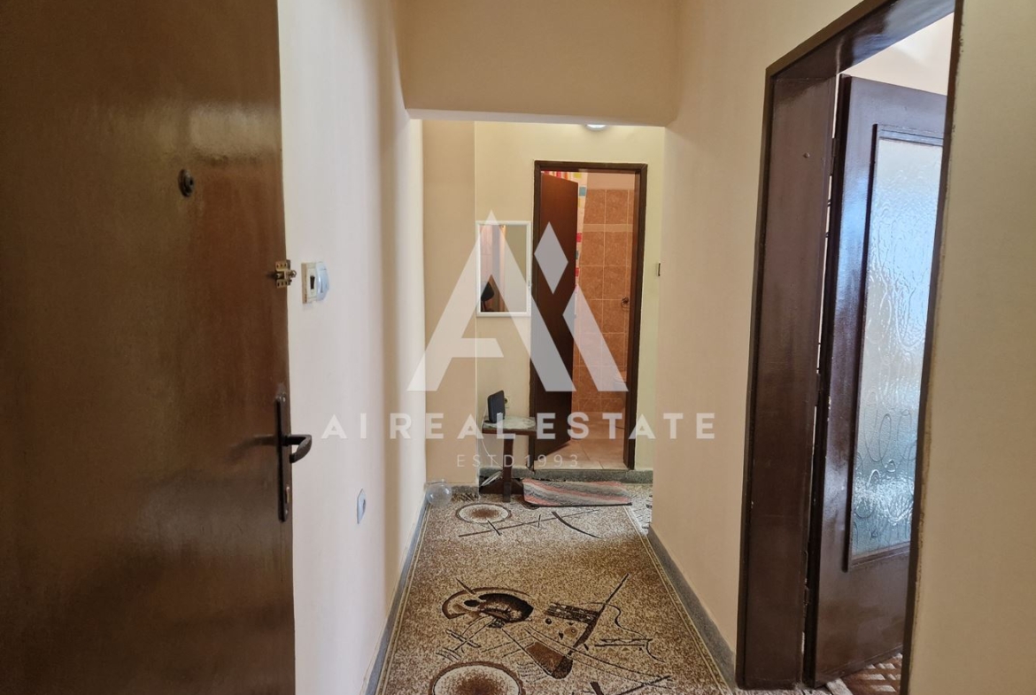 Гарсониера под наем - 0