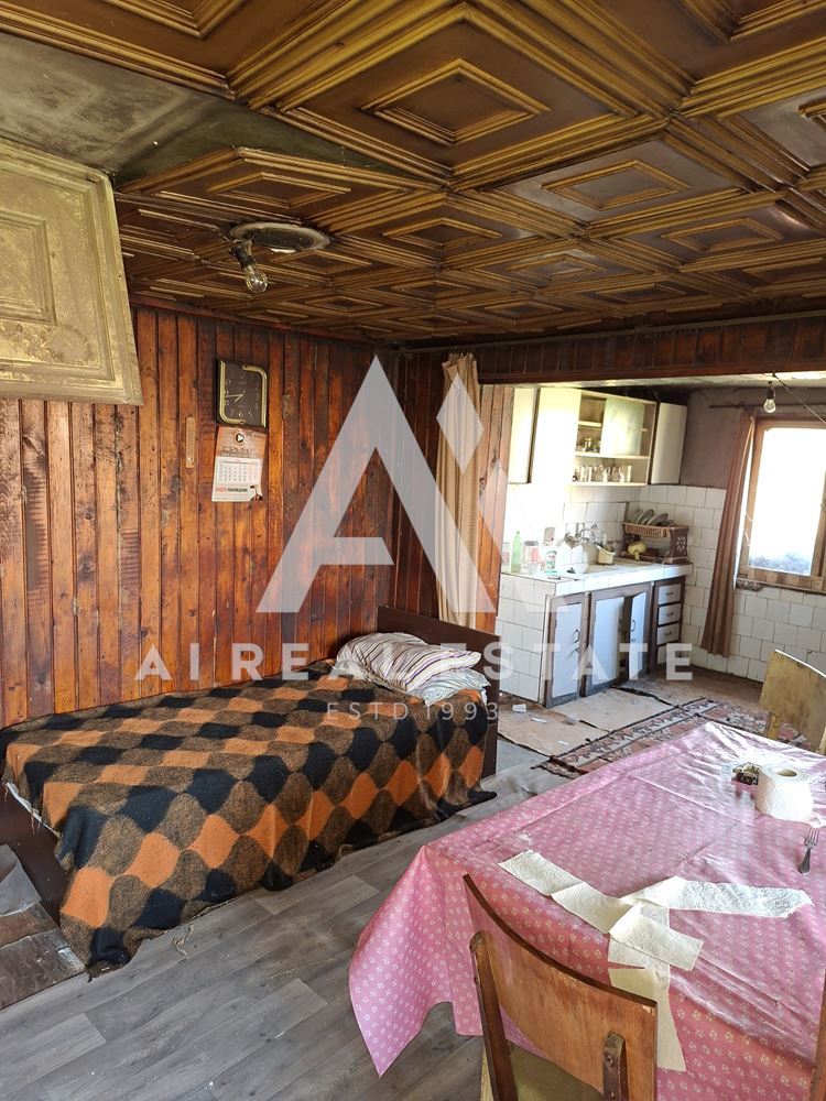 ЕДНОЕТАЖНА КЪЩА - 0