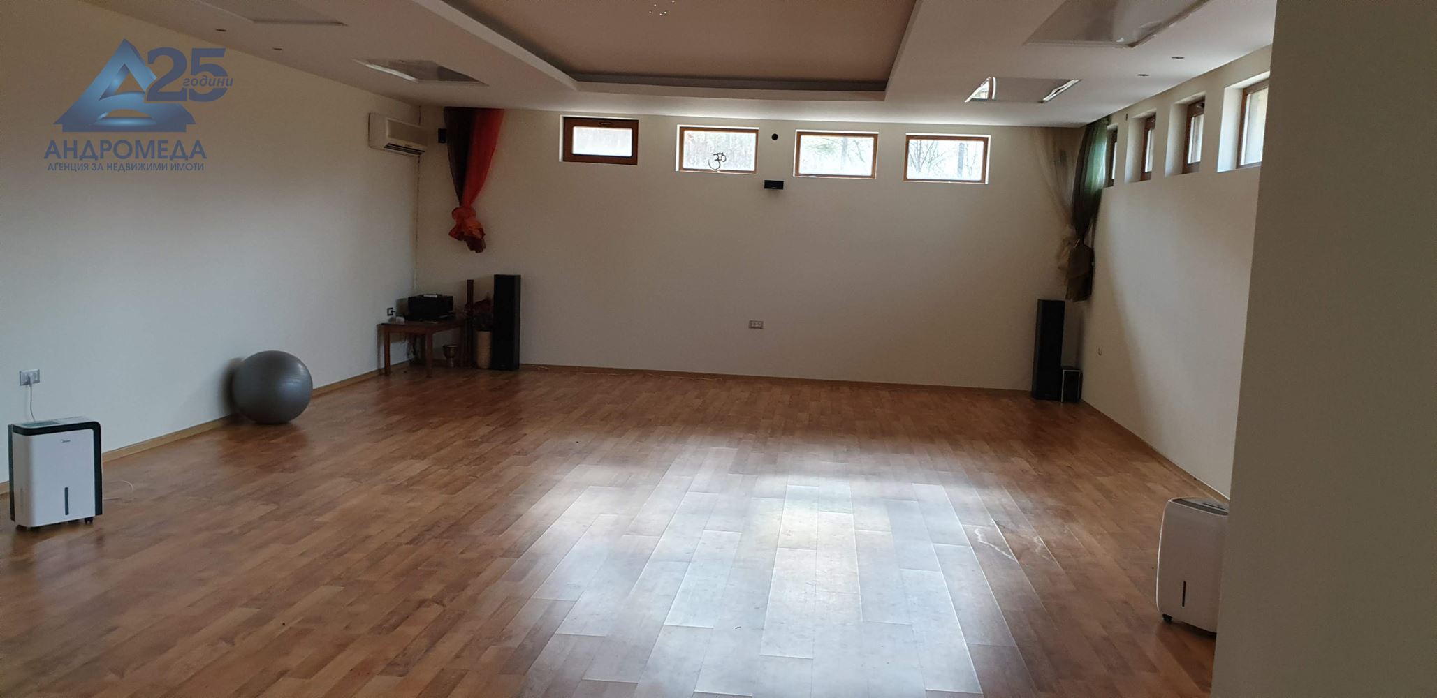 Хотел (работещ) в полите на Стара планина с отлична панорама и условия ! - 0