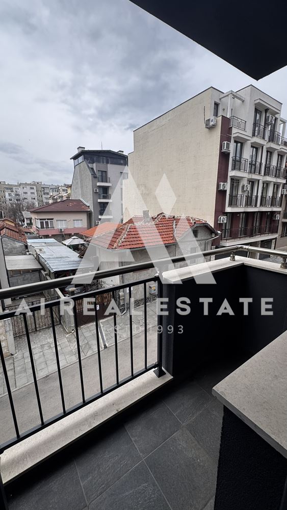 Тристаен апартамент-ново строителство. - 0