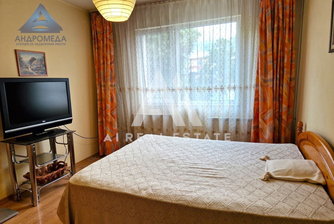 Апартамент двустаен под наем - 0