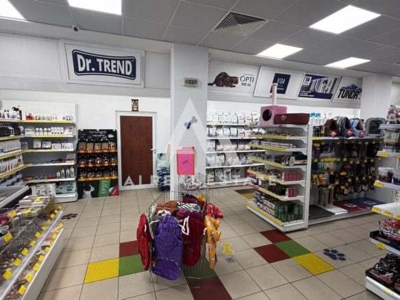 Магазин в Широк център град Плевен - 0