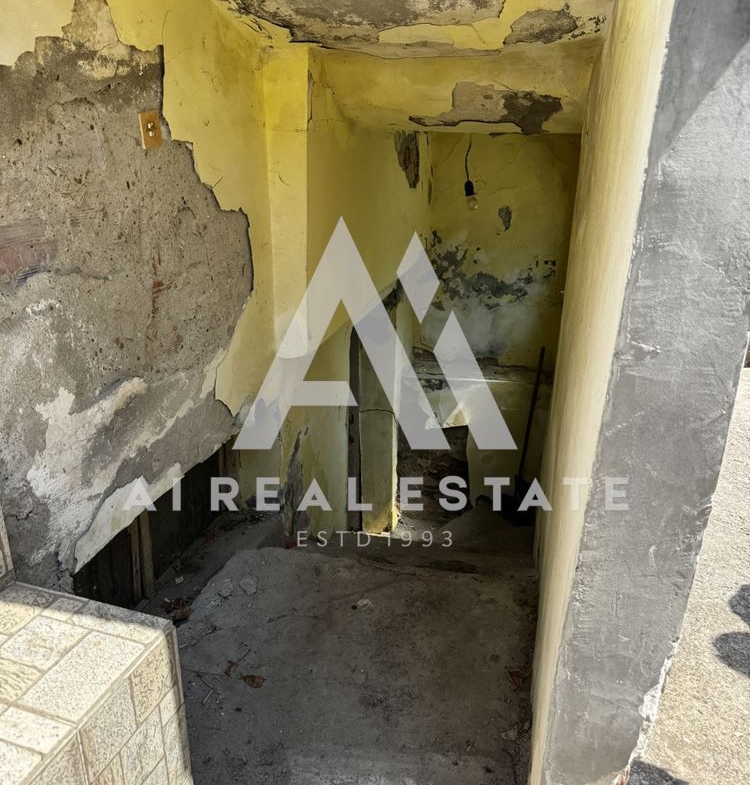 ПЪРВИ ЕТАЖ ОТ КЪЩА С ОТДЕЛЕН ВХОД - 0