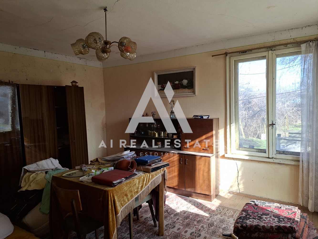 ЕДНОЕТАЖНА КЪЩА - 0