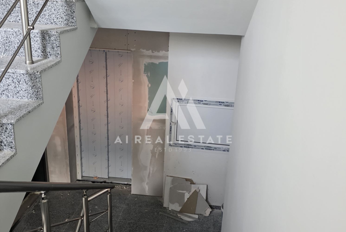 3-стаен Широк център! - 0