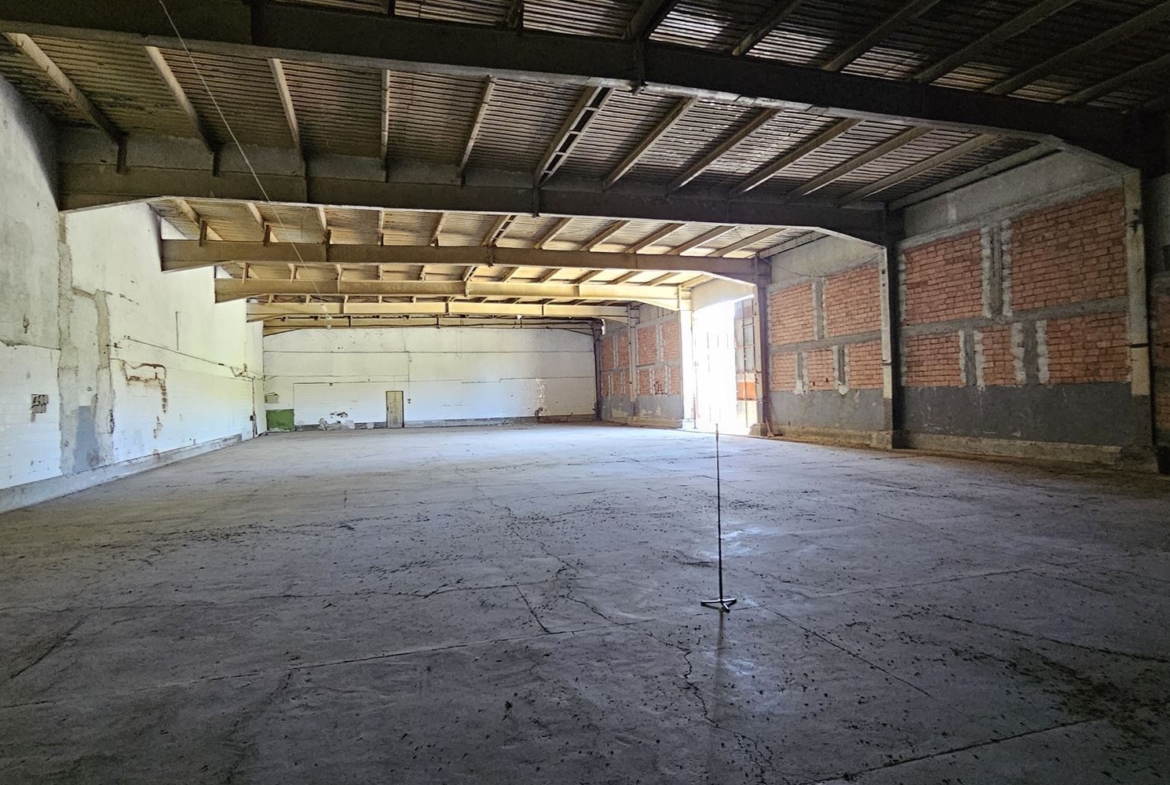 Производствено помещение - складова база, Склад, произв. помещения с.Бръшляница ! - 0