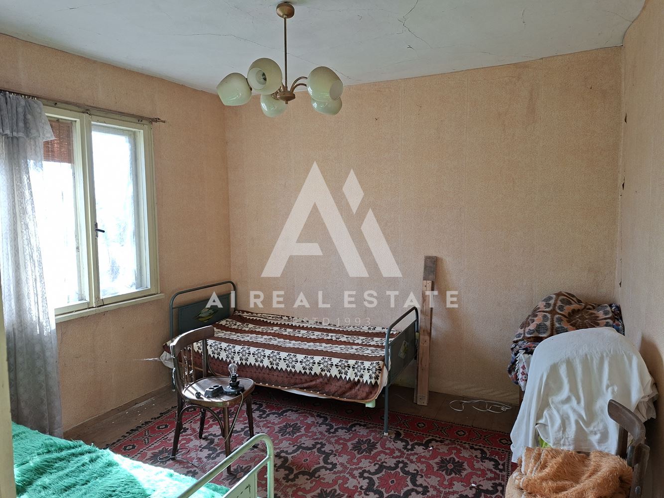 ЕДНОЕТАЖНА КЪЩА - 0