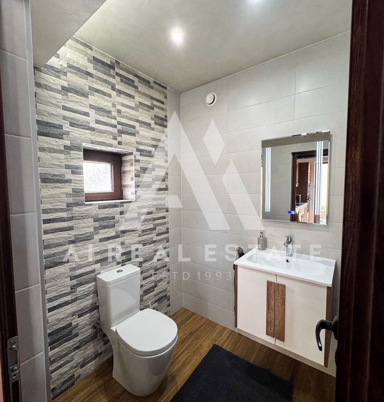 Къща в с.Ясен с хидрофор,канализация и собствено електричество - 0