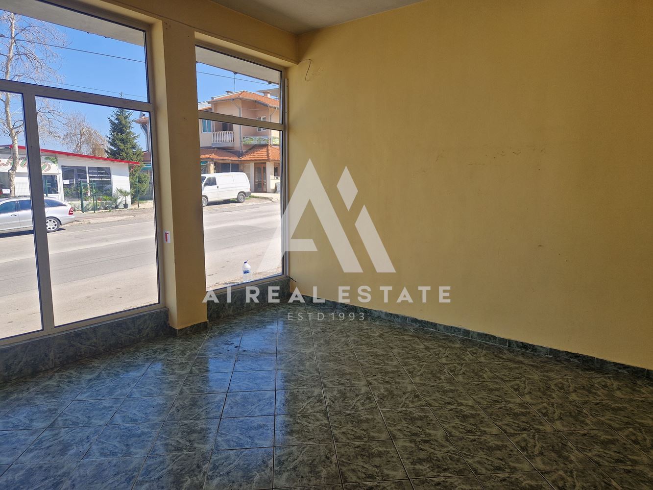 Дава под наем магазин - 0