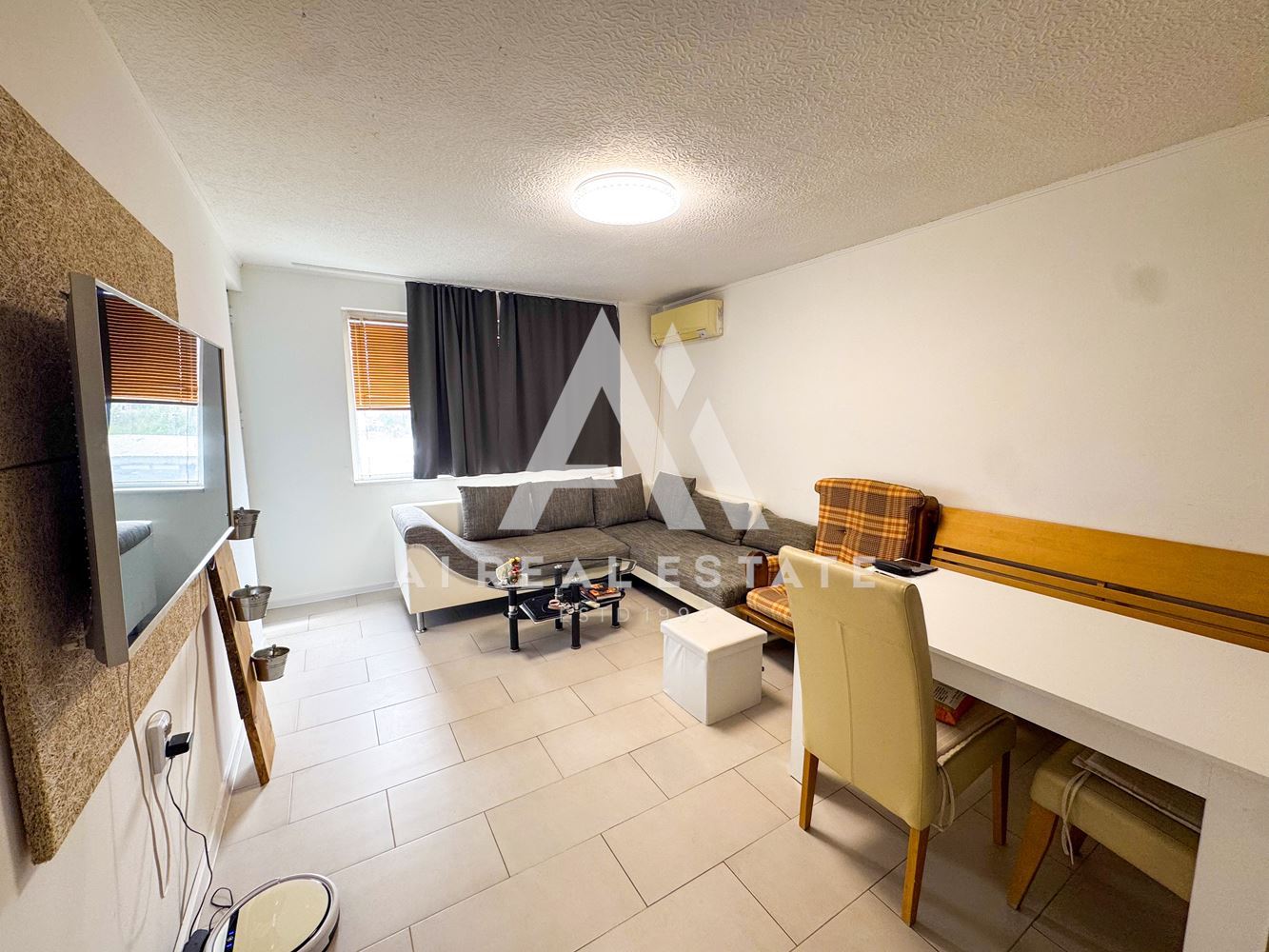 Двустаен саниран апартамент в Дружба 1-0 Двустаен саниран апартамент в Дружба 1 - 0