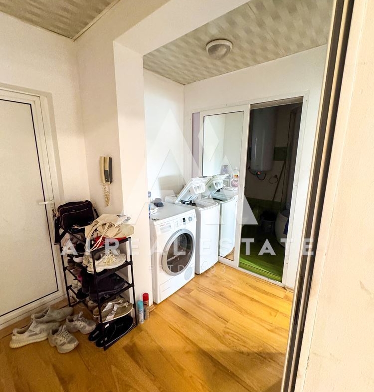 Двустаен саниран апартамент в Дружба 1 - 0