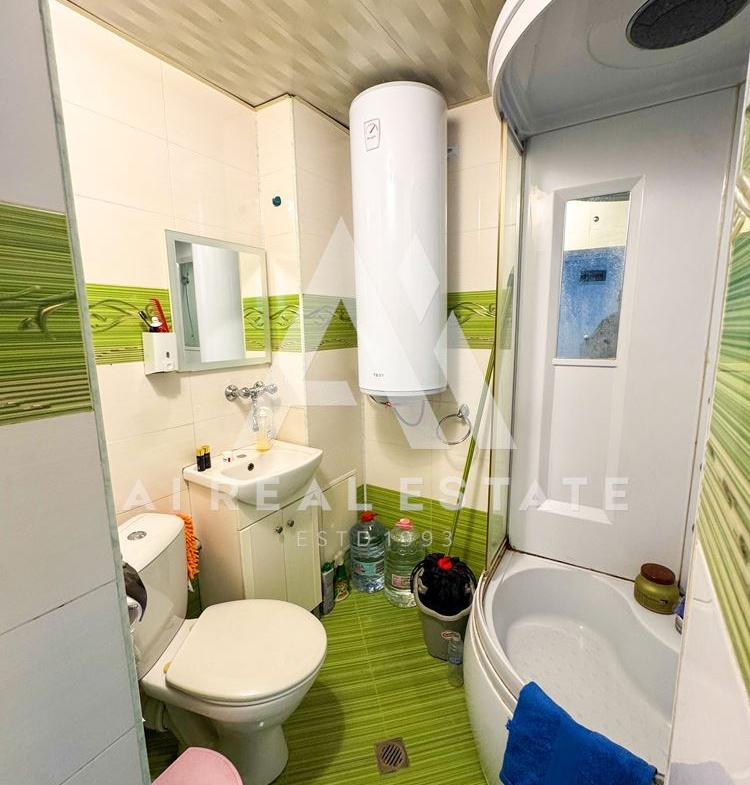 Двустаен саниран апартамент в Дружба 1 - 0