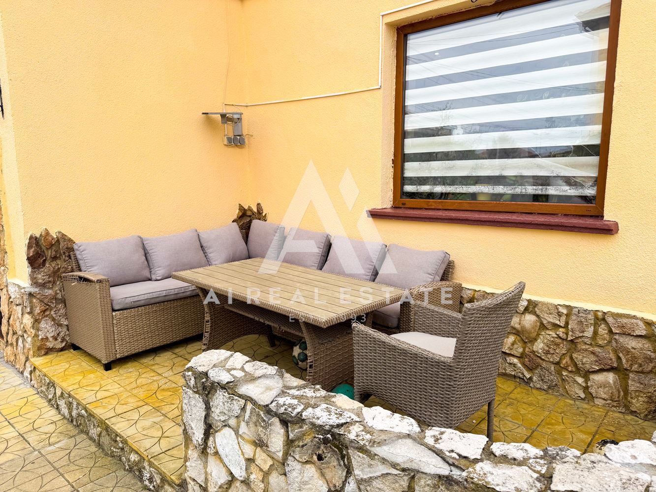 Къща в с.Ясен с хидрофор,канализация и собствено електричество-0 Къща в с.Ясен с хидрофор,канализация и собствено електричество - 0