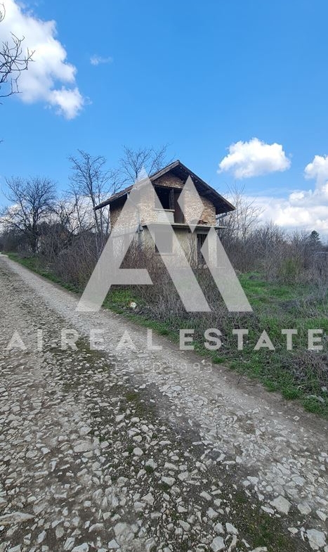 Вила с двор до Табаковия язовир! - 0