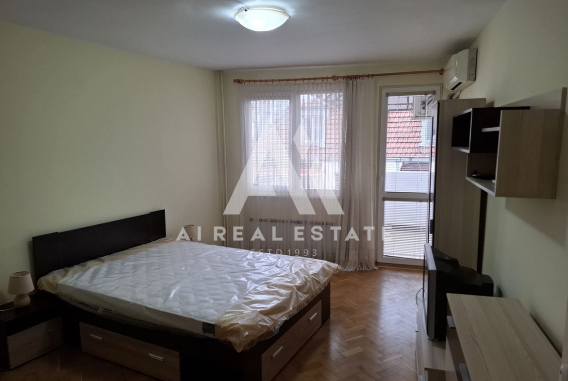 2-стаен апартамент под наем - 0