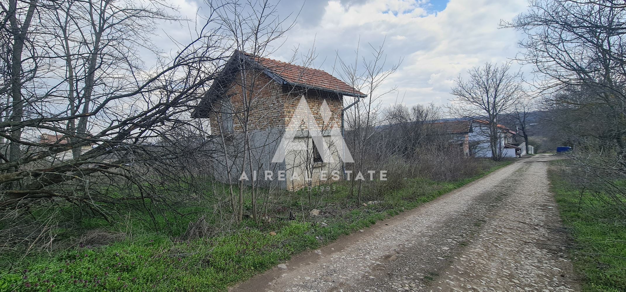 Вила с двор до Табаковия язовир!-0 Вила с двор до Табаковия язовир! - 0