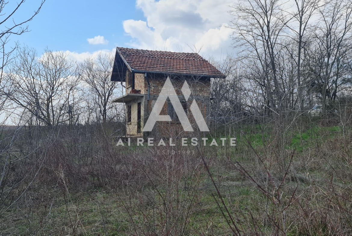 Вила с двор до Табаковия язовир! - 0