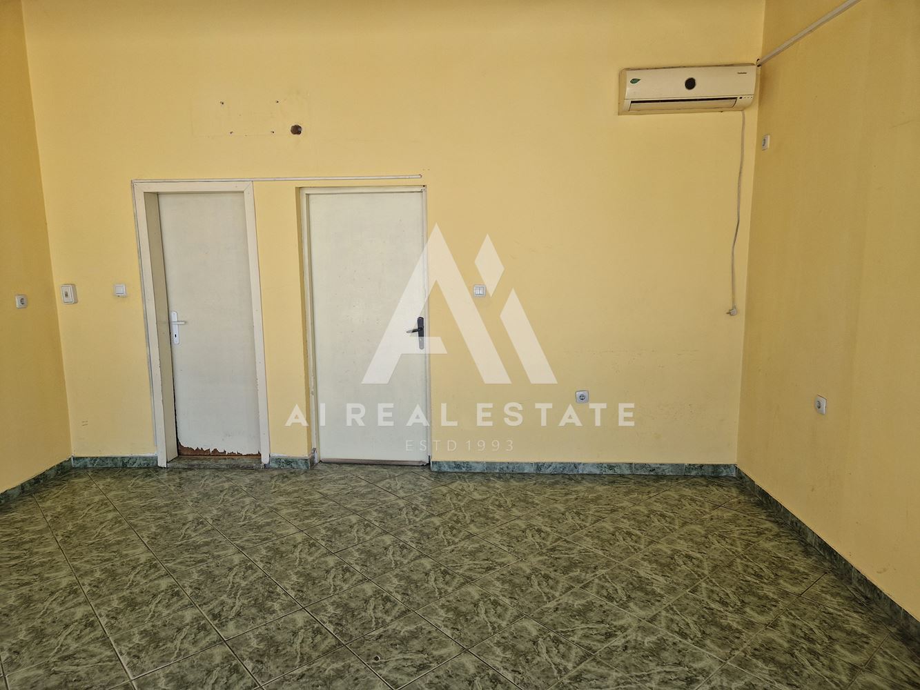 Дава под наем магазин - 0