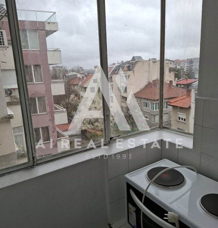 2-стаен апартамент под наем - 0