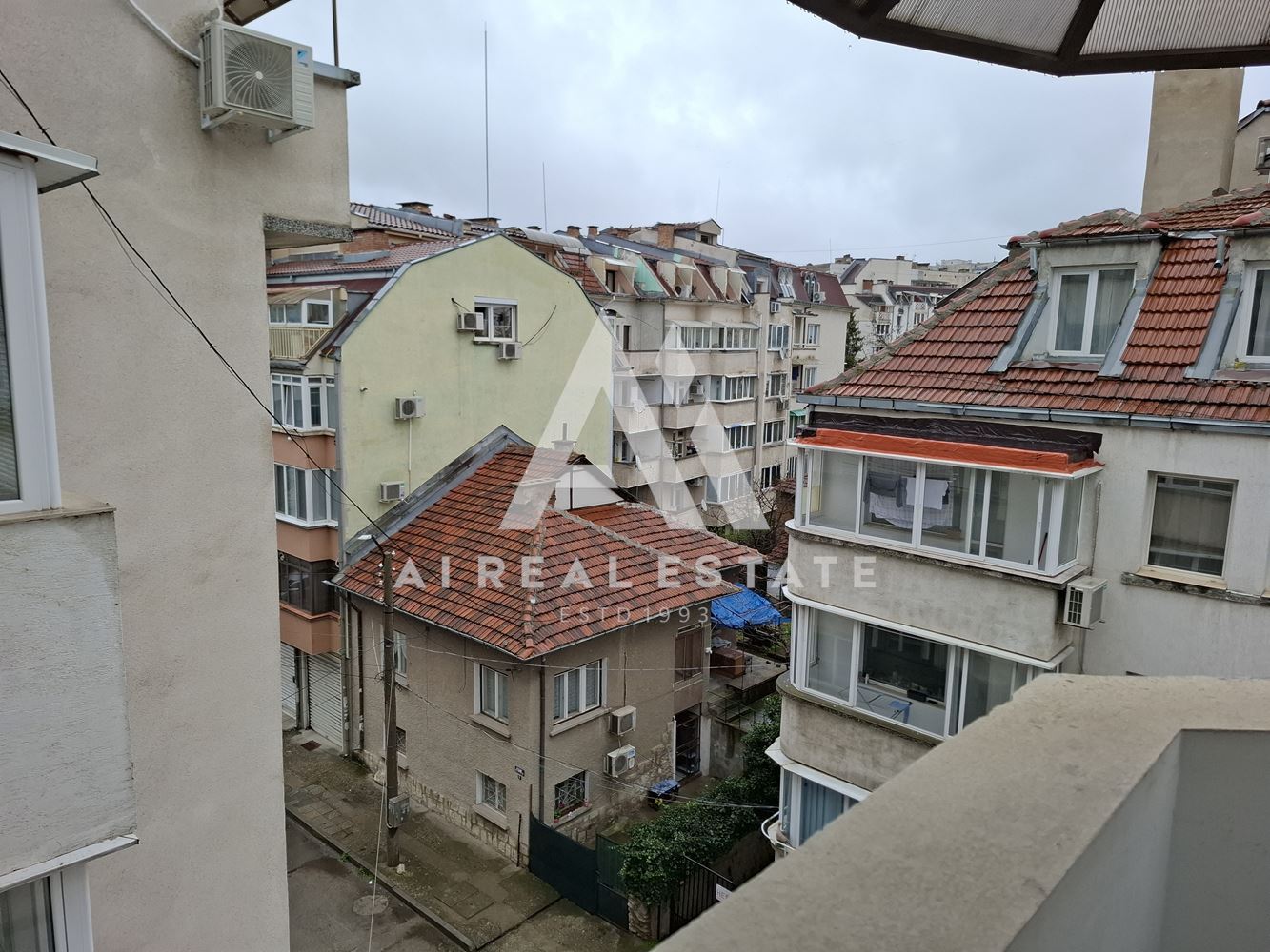 2-стаен апартамент под наем - 0